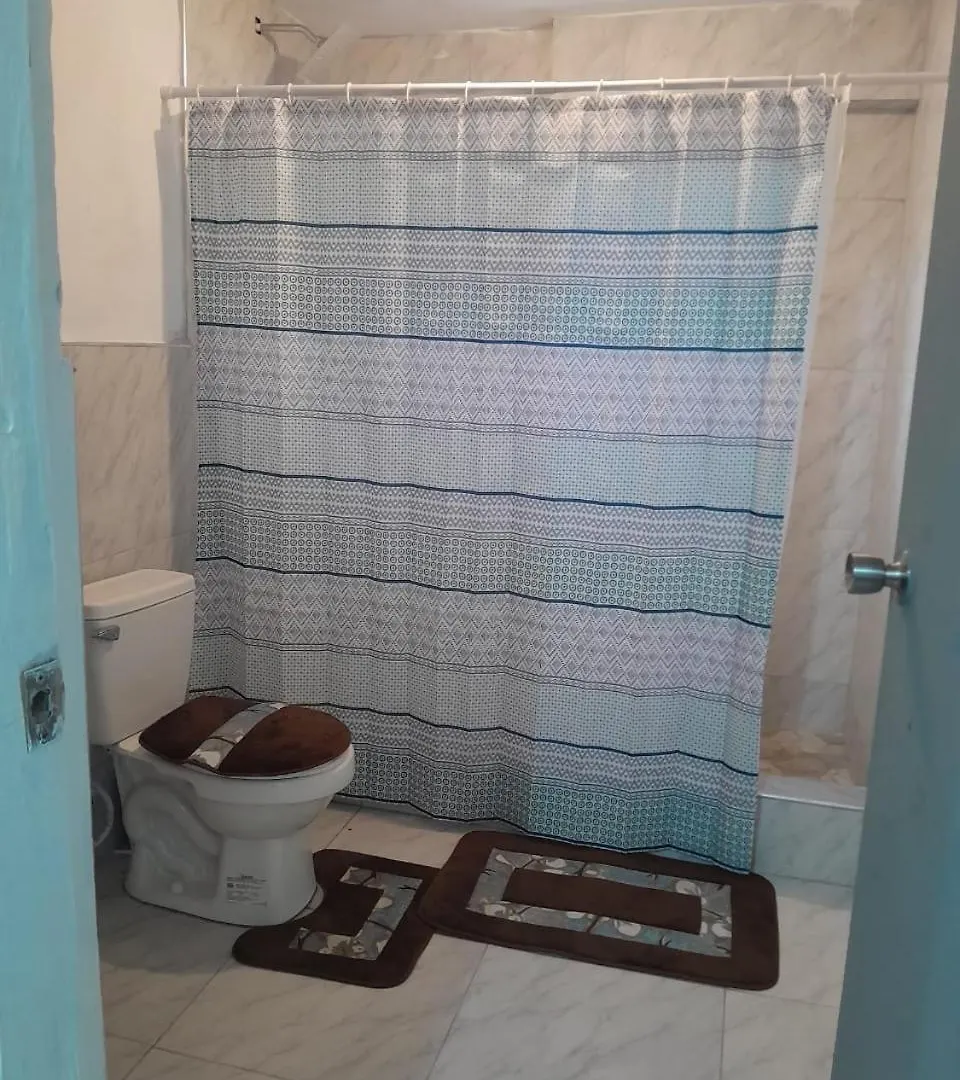 Villa Cozy 2 Bed In Ocho Rios